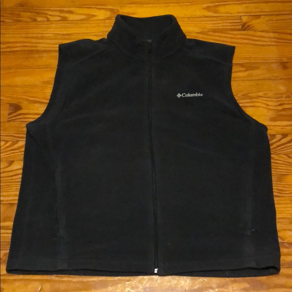 Columbia men’s fleece vest